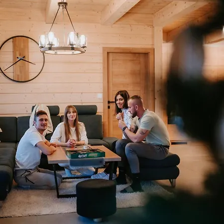 Zrub Azarka S Virivkou A Saunou Chalet *