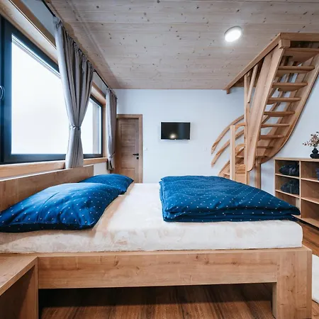 Zrub Azarka S Virivkou A Saunou Chalet Benus