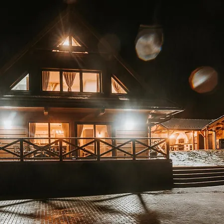 Zrub Azarka S Virivkou A Saunou