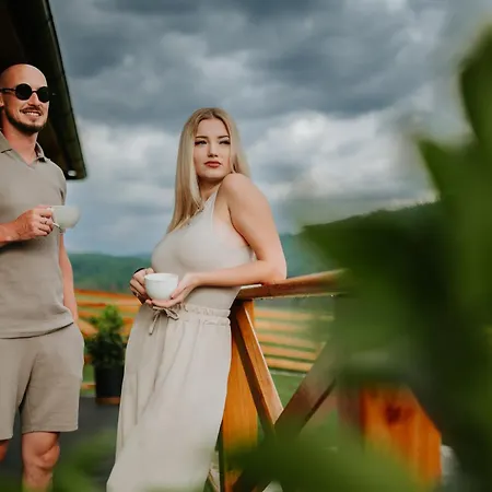 Zrub Azarka S Virivkou A Saunou Benus