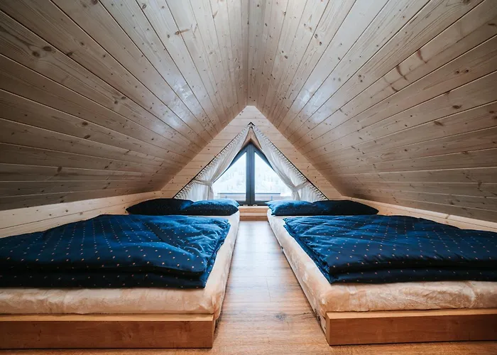 Zrub Azarka S Virivkou A Saunou شاليه *