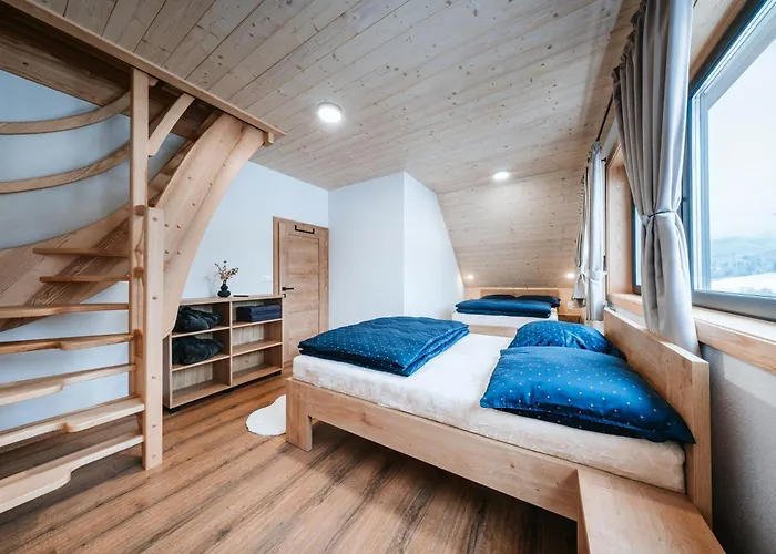 Zrub Azarka S Virivkou A Saunou *