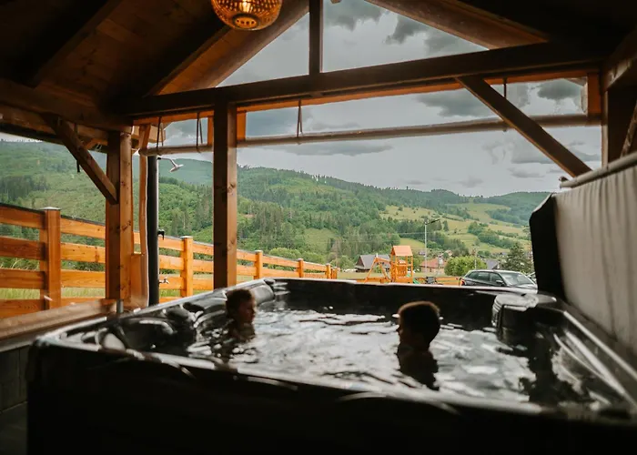 شاليه Zrub Azarka S Virivkou A Saunou *