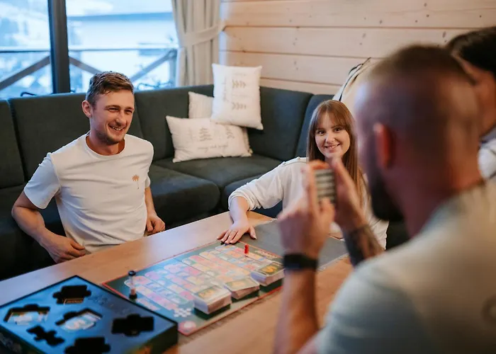 Zrub Azarka S Virivkou A Saunou شاليه Benus