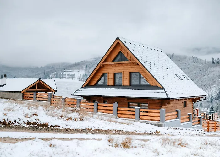 شاليه Zrub Azarka S Virivkou A Saunou *